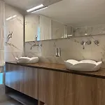 شقة فندقية توك لارنكا