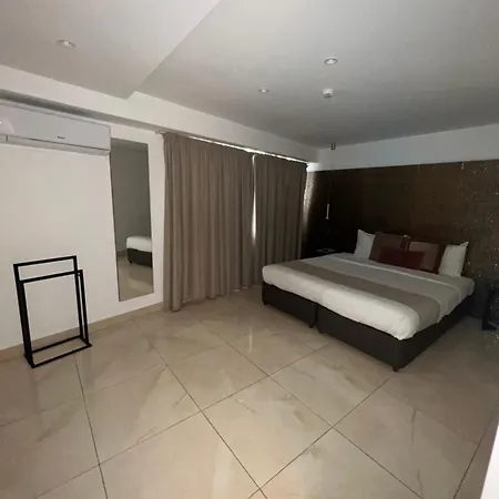 Tuck Aparthotel Larnaca