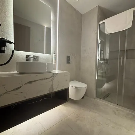 Hotel apartamentowy Tuck 4*