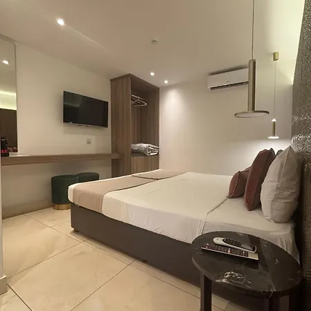 Apartahotel Tuck Lárnaca