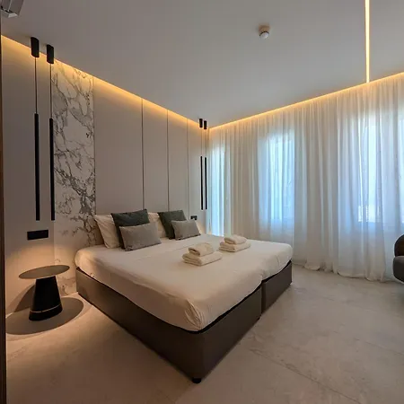 Tuck Aparthotel