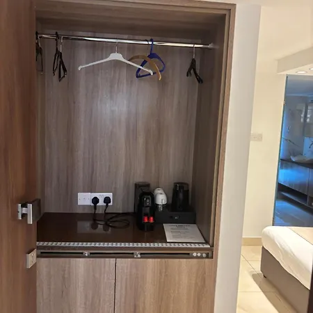 Hotel apartamentowy Tuck 4*