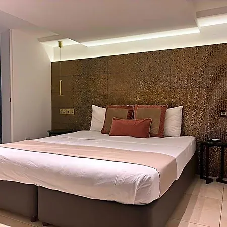 Aparthotel Tuck Larnaca