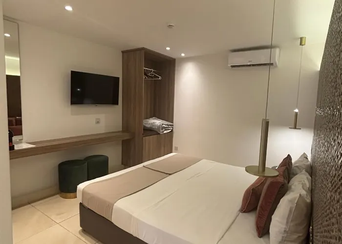 Aparthotel Tuck Larnaca